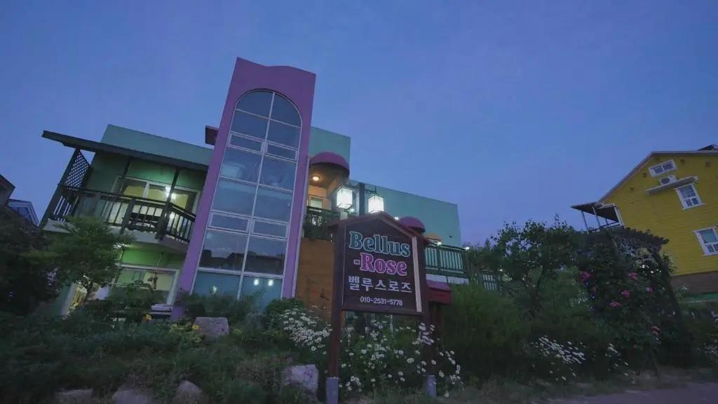 Bellus Rose Pension Hotel - главное фото