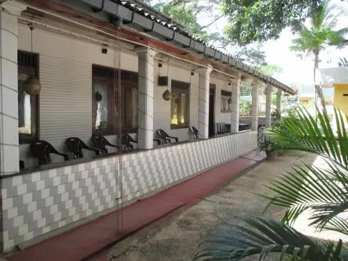 Saranga Holiday Inn - главное фото