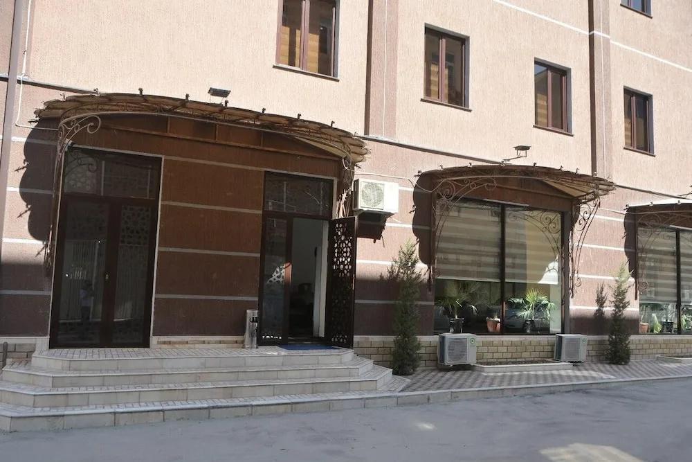 Mehmon Saroy Hotel - главное фото