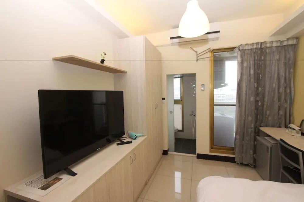 Miaoli Holiday - Hall 113 - главное фото