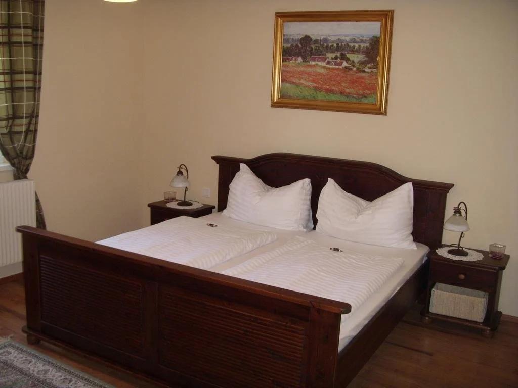 Hotel Nibelungenhof - главное фото