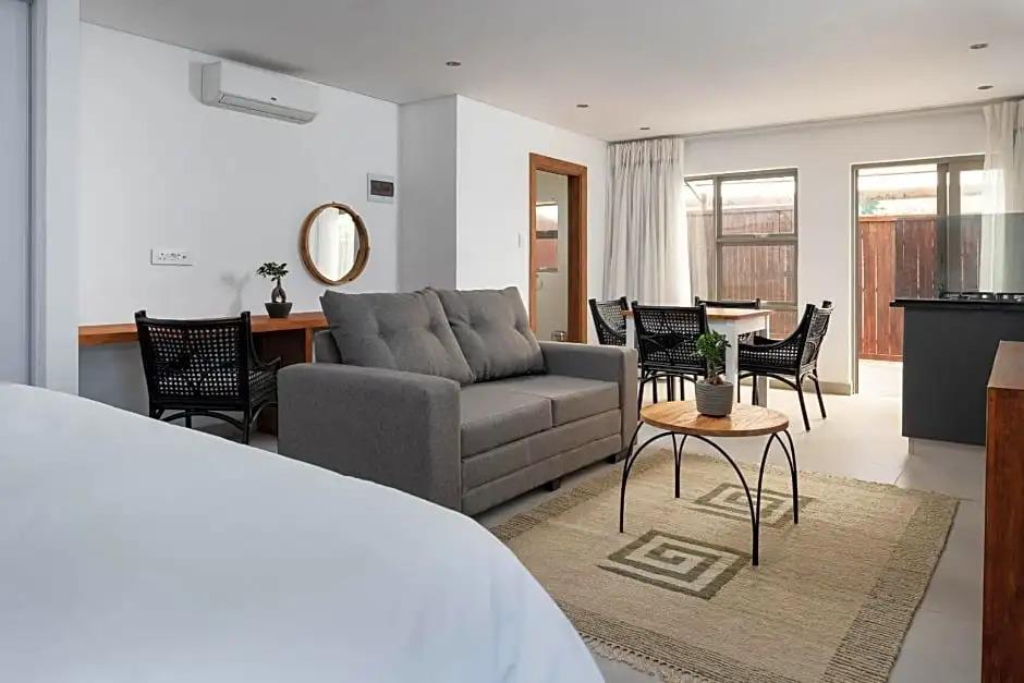 5-On-Lindsay - главное фото