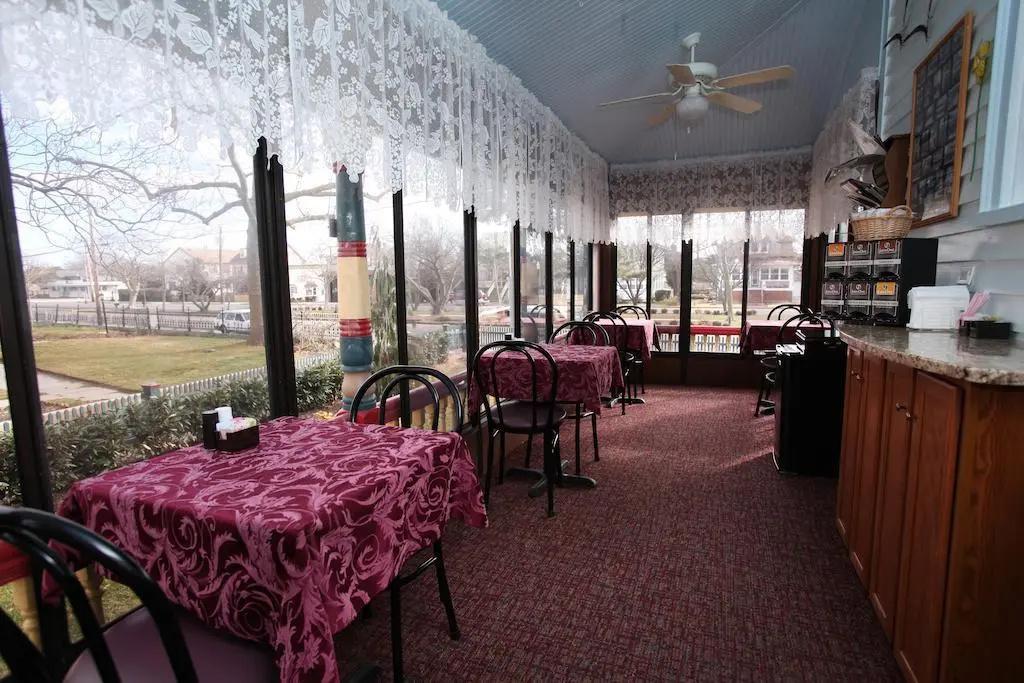 Albert Stevens Inn - главное фото