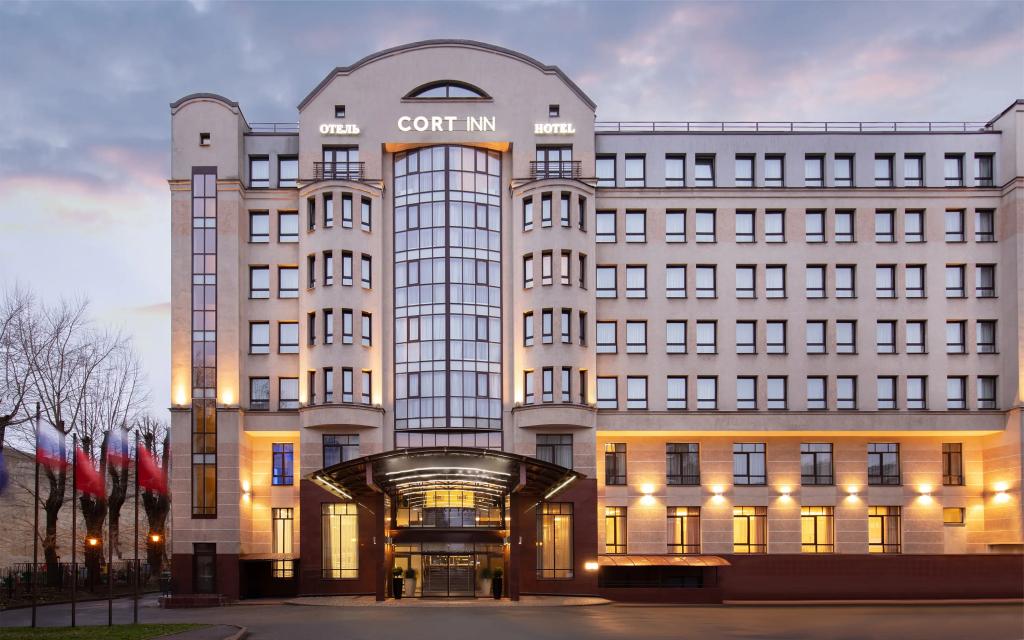 Cort Inn St-Petersburg Hotel & Conference Center (ex Courtyard by Marriott St-Petersburg Center Hotel) - главное фото
