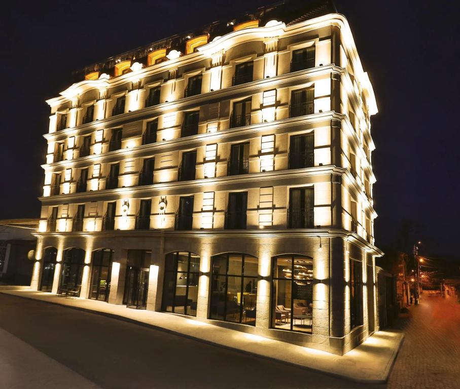 Отель Best Western Kutaisi - главное фото
