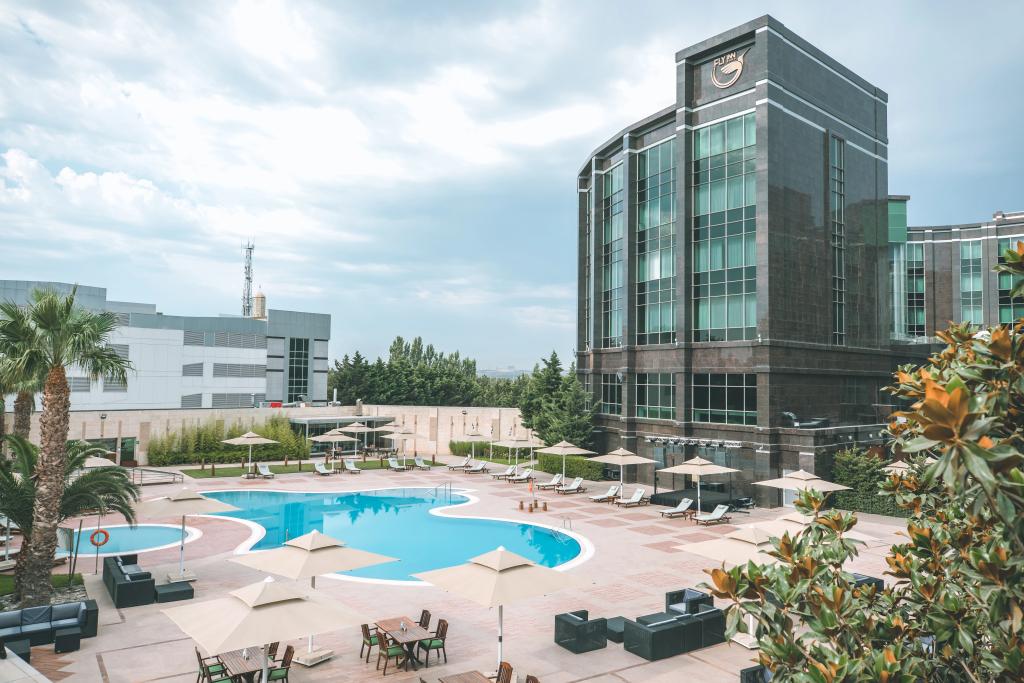 Fly Inn Baku - главное фото