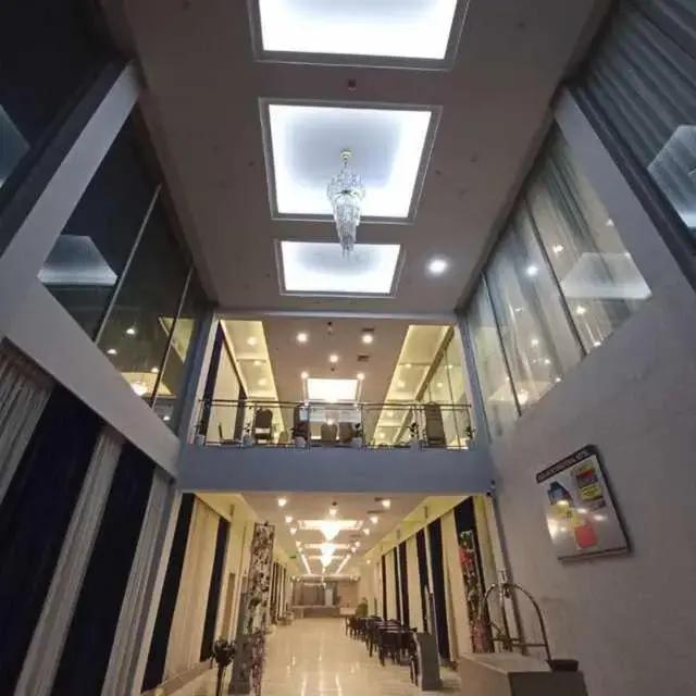 Отель Andijan International Hotel - главное фото