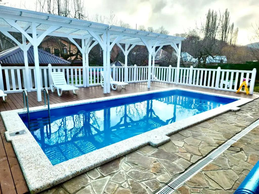 Гостевой дом Отдых у реки - главное фото