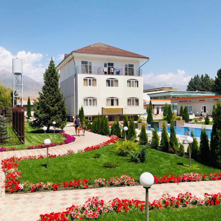 Бутик-отель OloloFamily - главное фото