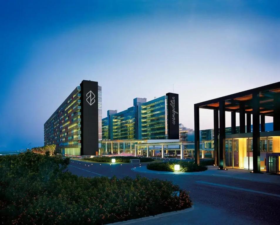 Nirvana Cosmopolitan - главное фото