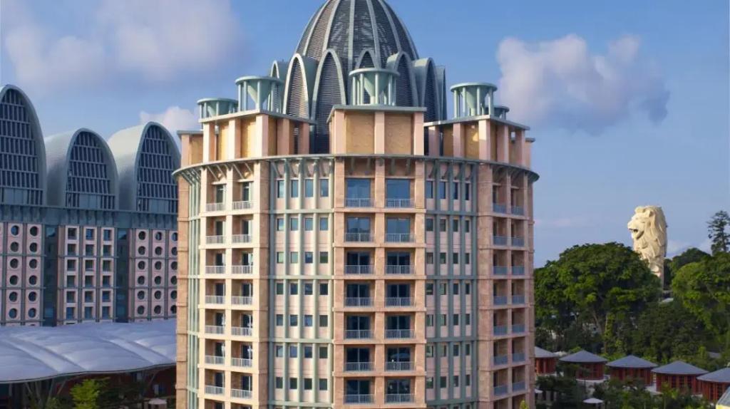Resorts World Sentosa - Crockfords Tower - главное фото