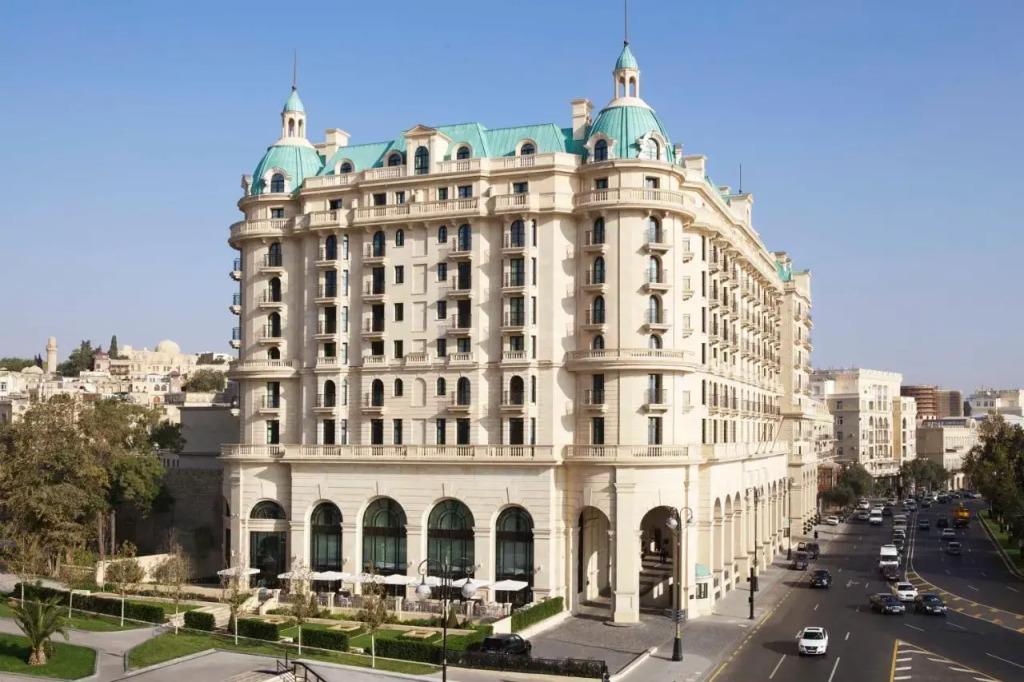 Отель Four Seasons Hotel Baku - главное фото
