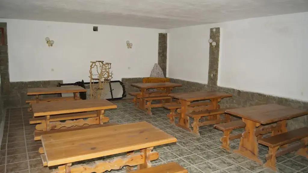 Адмирал Бин-Боу - главное фото